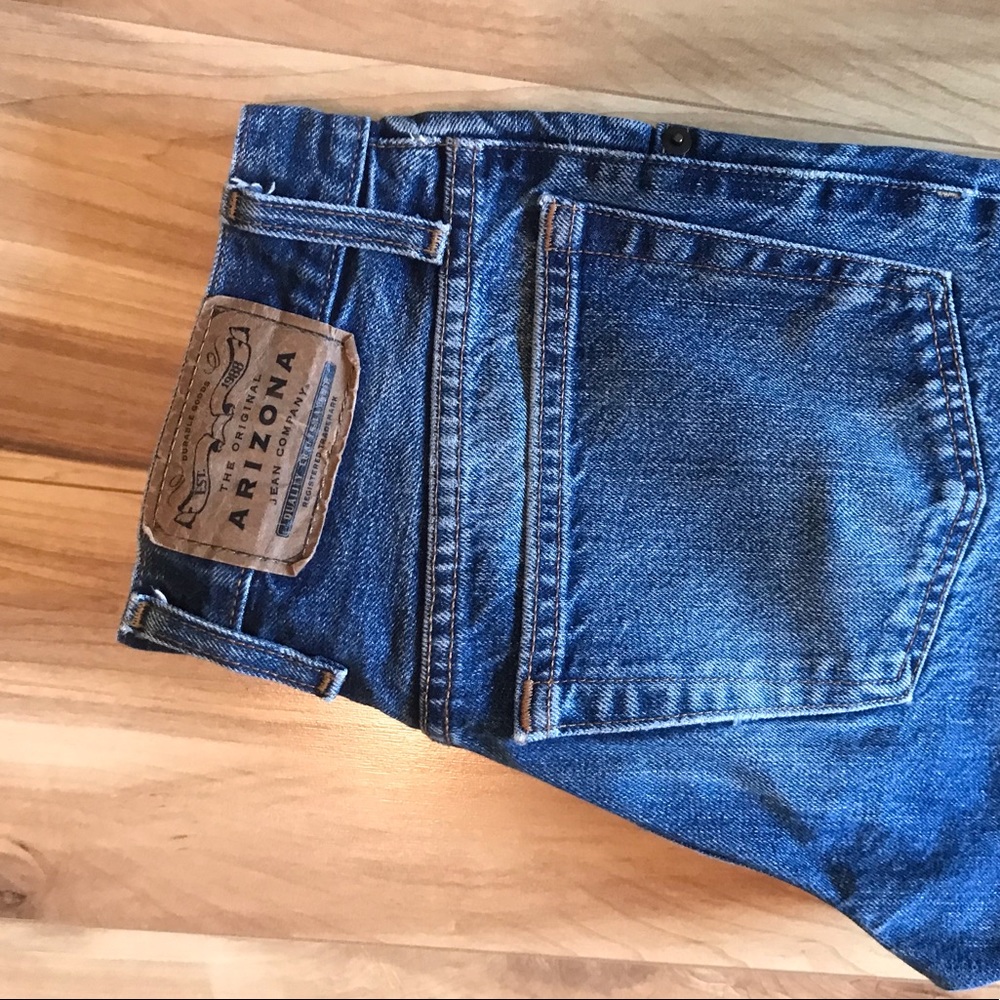 Arizona mom jeans, dark wash, excellent condition